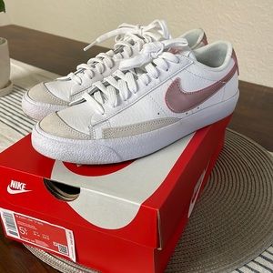 Nike blazer low 77 pink and white. Size youth 5.5/womens 7.